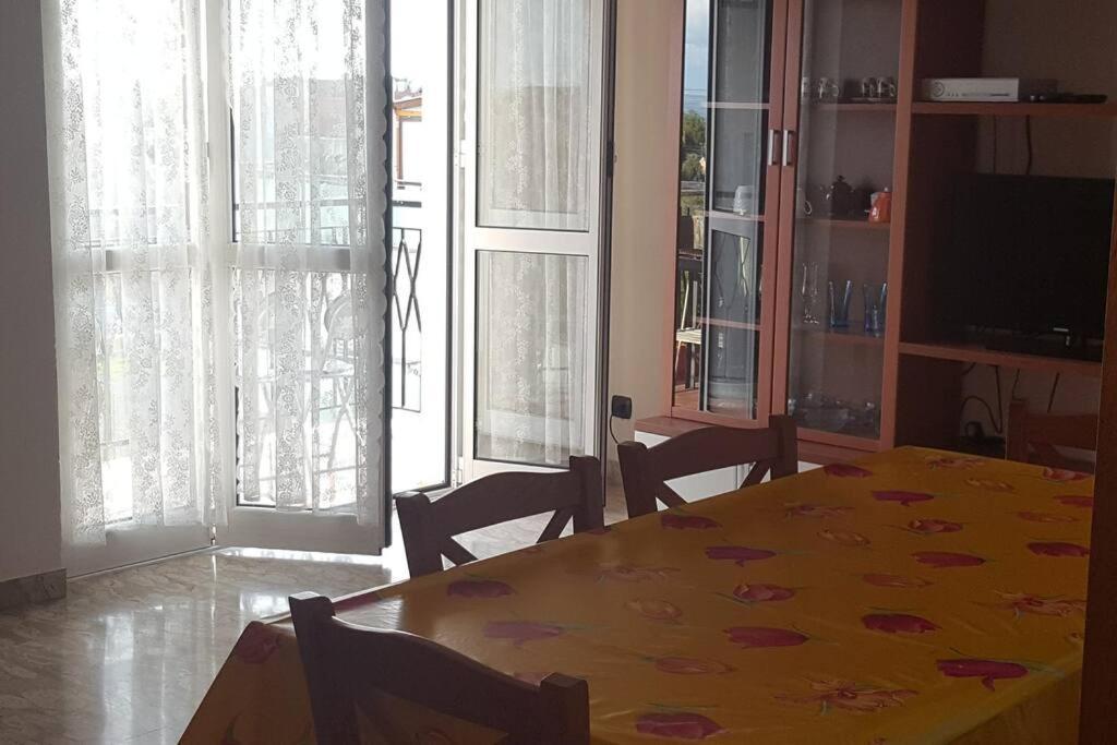 Albenga Sul Mare Famiglie Ed Amici Fino 10 Posti Διαμέρισμα Εξωτερικό φωτογραφία
