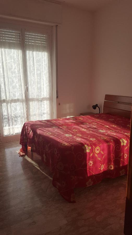 Albenga Sul Mare Famiglie Ed Amici Fino 10 Posti Διαμέρισμα Εξωτερικό φωτογραφία